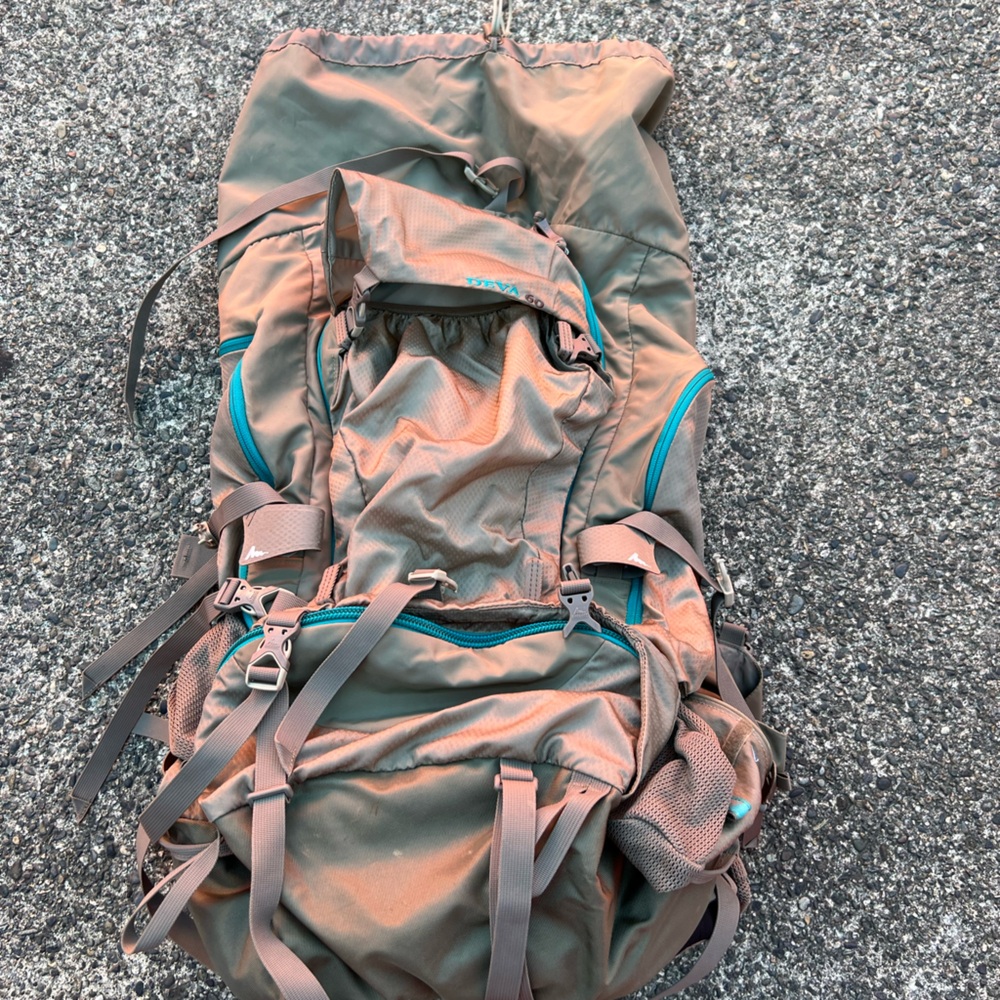Gregory Deva 60 Backpack Internal Frame Response … - image 8